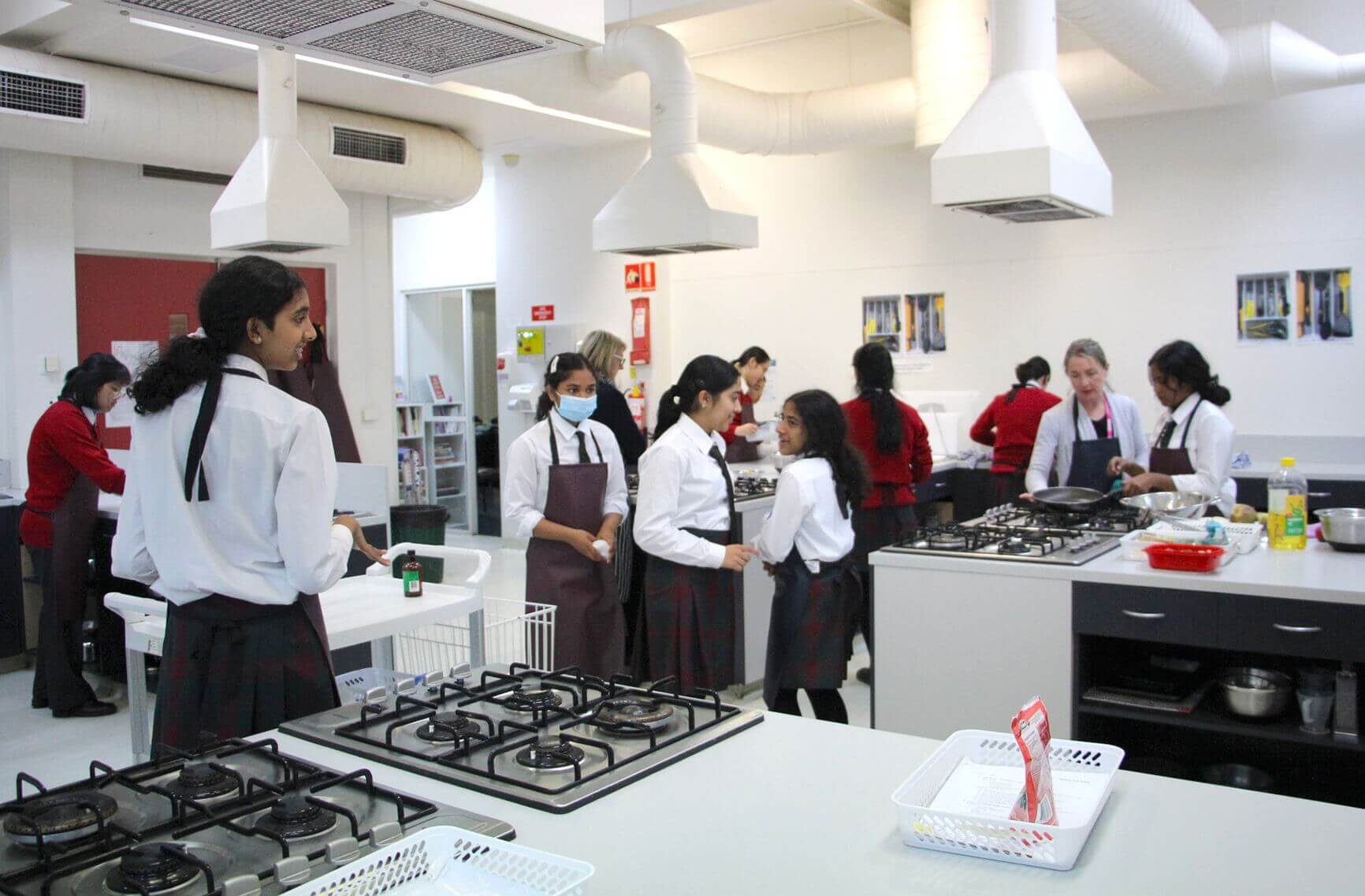 cơ sở vật chất Mac.Robertson Girls' High School