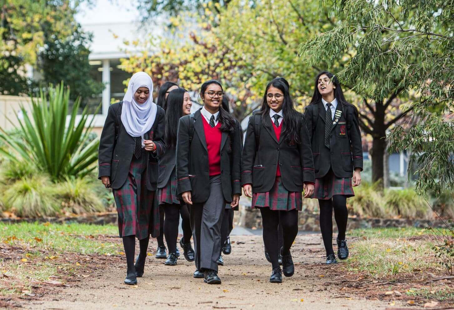 Chương trình học thuật mac robertson girls high school