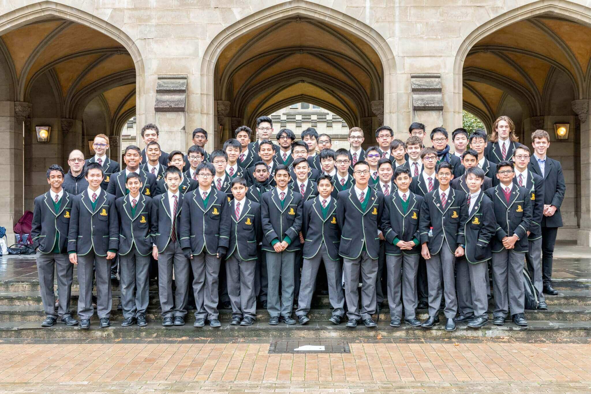 học phí trường Melbourne High School úc