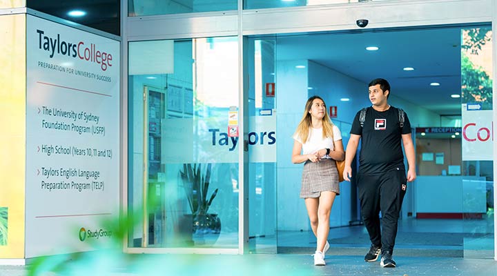 Học phí và các chi phí liên quan