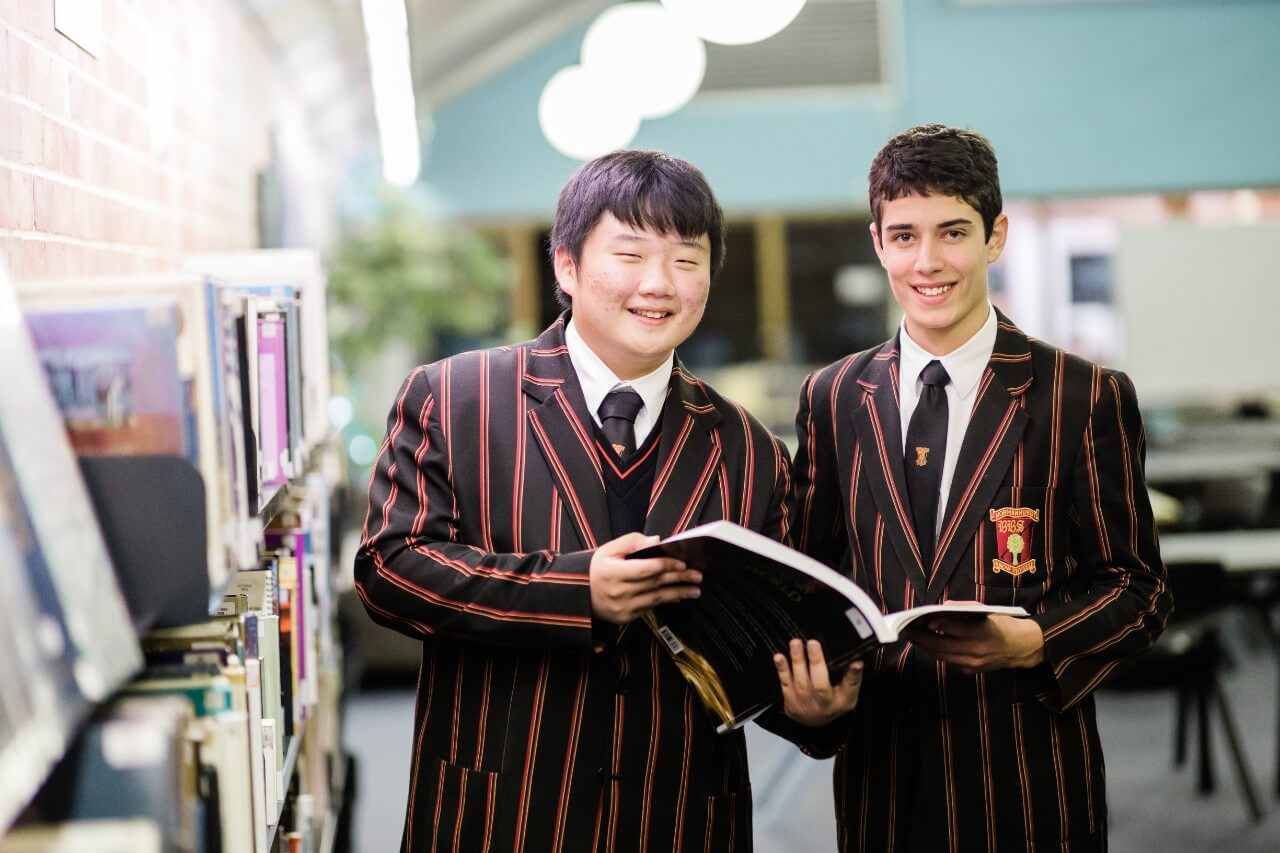 Học phí và các chi phí liên quan cho du học sinh