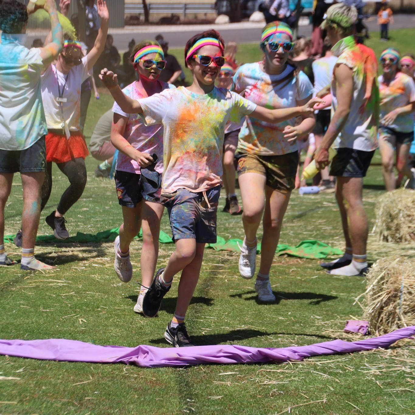 hoat động ngoại khóa Trinity College South, Evanston South