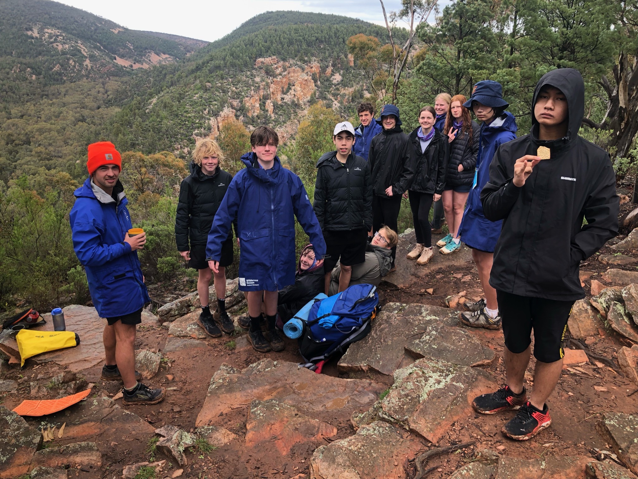 Hoạt động ngoại khóa và các hỗ trợ của nhà trường