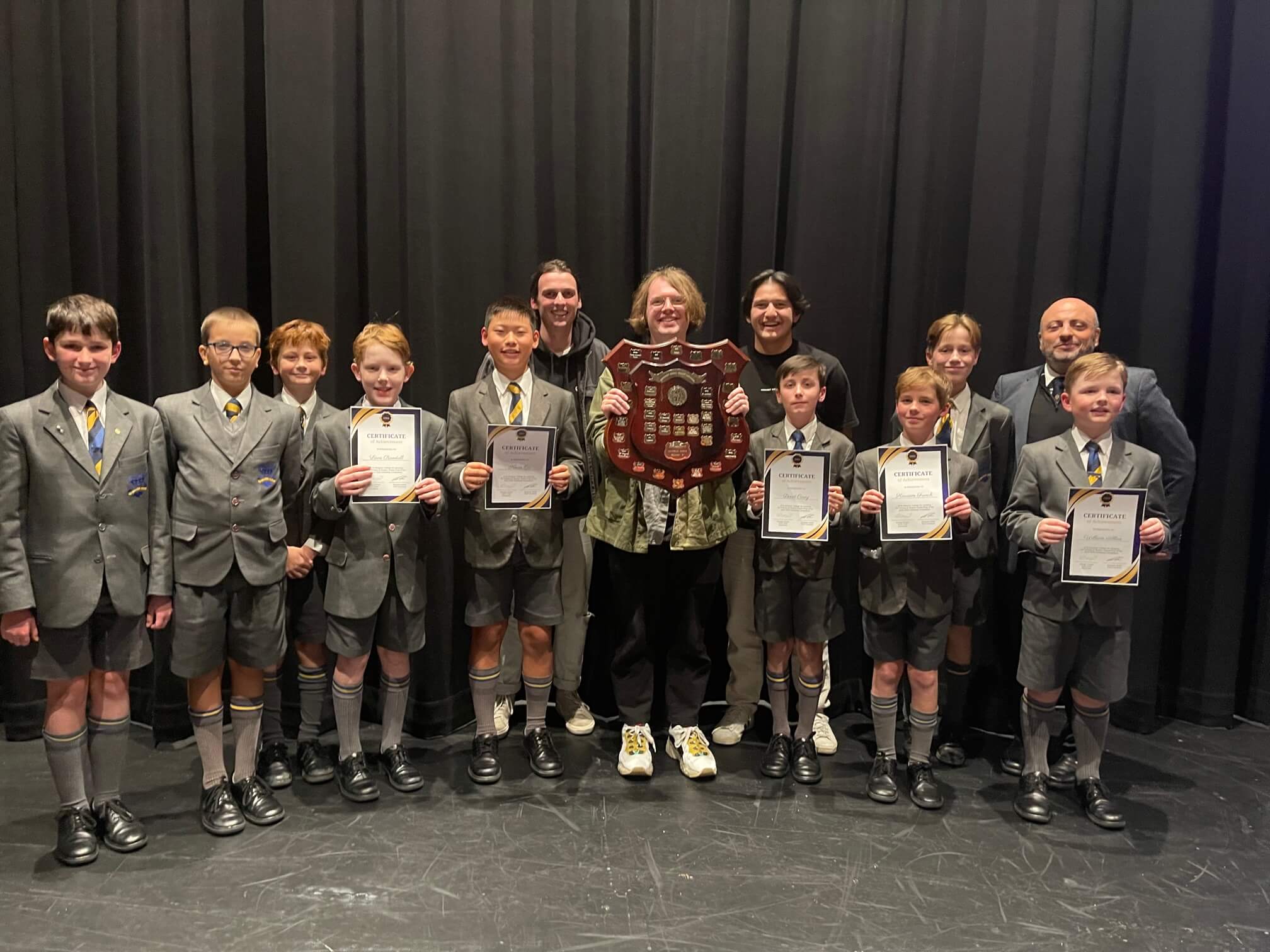 hoe1baa1t20c491e1bb99ng20ngoe1baa1i20khc3b3a20vc3a020the1bb8320thao20st20aloysiuse2809920college201 hoạt động ngoại khóa và thể thao St Aloysius’ College