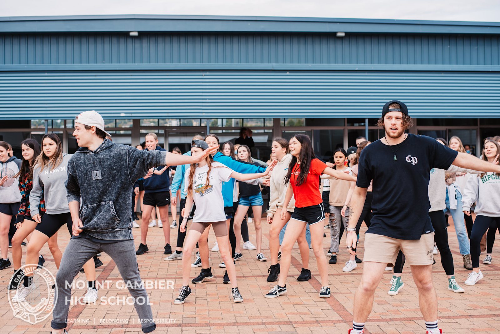 nhiefu hoạt động ngoại khóa được tổ chức ở Mount Gambier High School