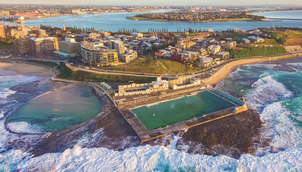 du học Úc thành phố Newcastle mang lại cho sinh viên quốc tế lối sống sôi động, người dân thân thiện và chi phí sinh hoạt hợp lý, cơ hội làm việc và định cư sau tốt nghiệp.