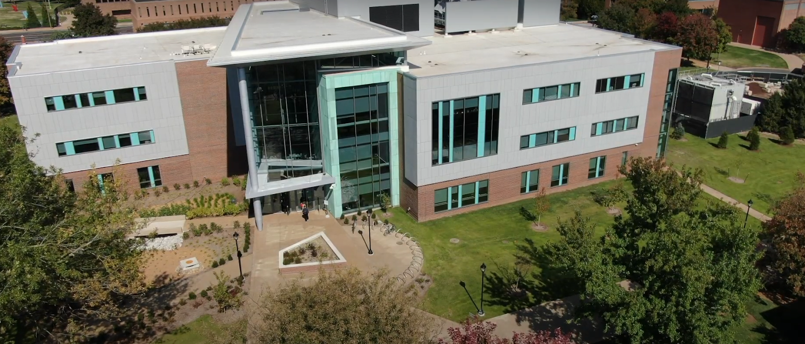 Tòa nhà Khoa học và Kỹ thuật