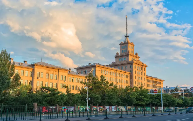 Đại học Công nghiệp Cáp Nhĩ Tân (Harbin Institute of Technology - HIT), một trong những trường kỹ thuật hàng đầu Trung Quốc